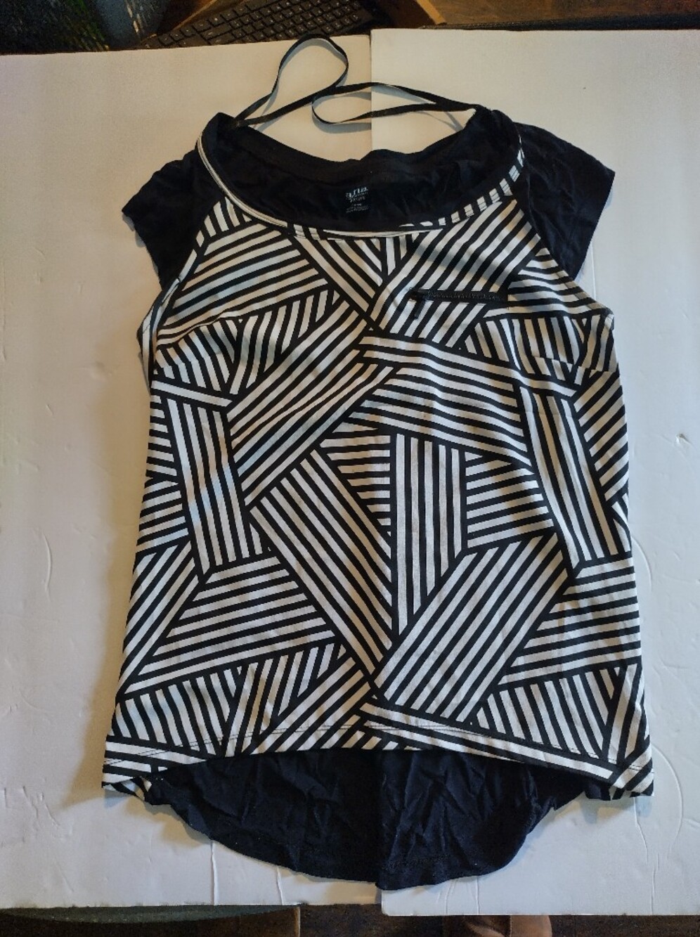 A.N.A Black and White Geometric Tank Top